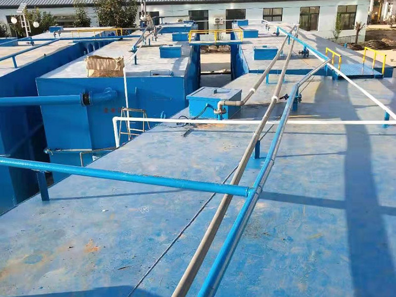 1000立方生活污水处理设备安装现场