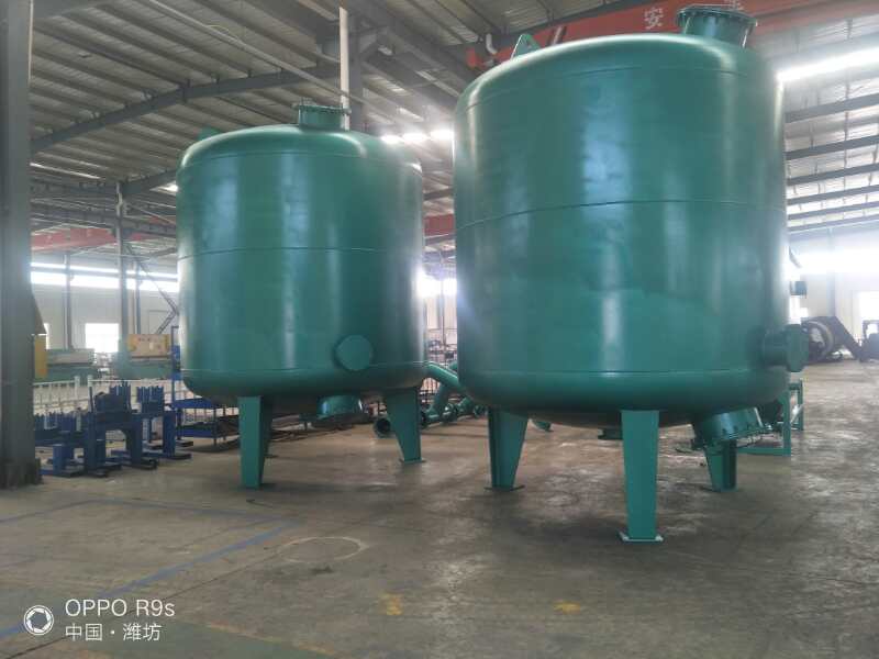 多介质过滤器设备制作完成厂内调试中